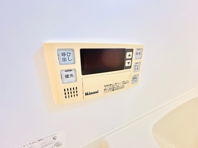 ����14