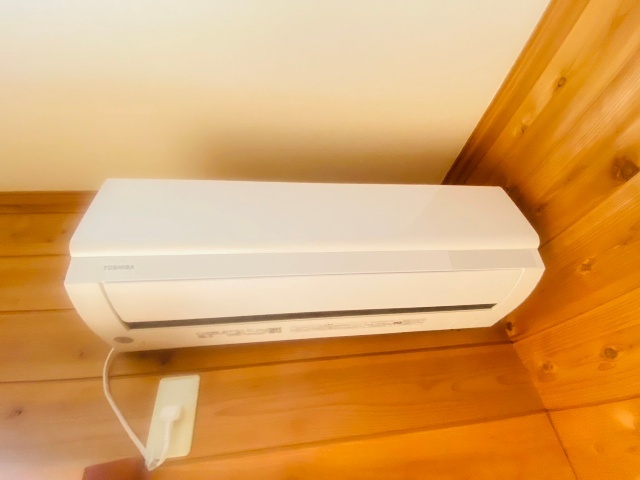 ����10