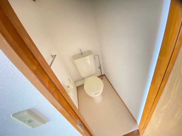 ����8