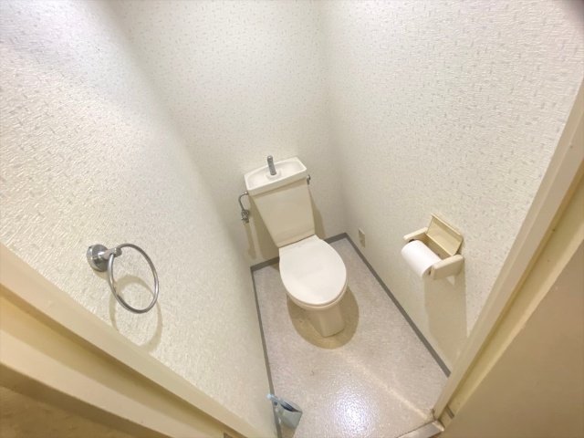 ����8