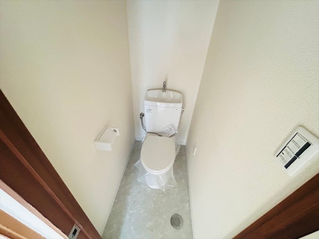 ����7