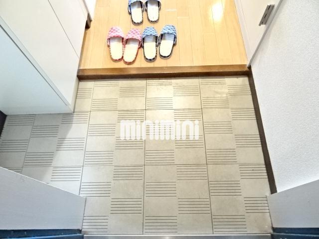����5
