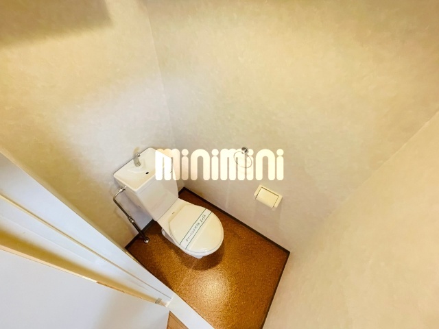 ����4