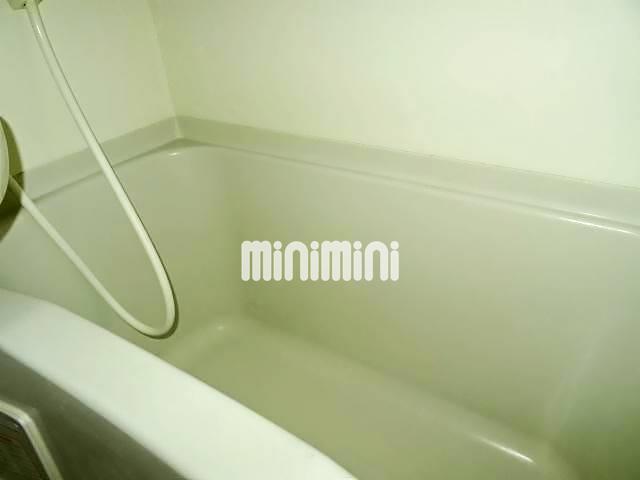 ����3
