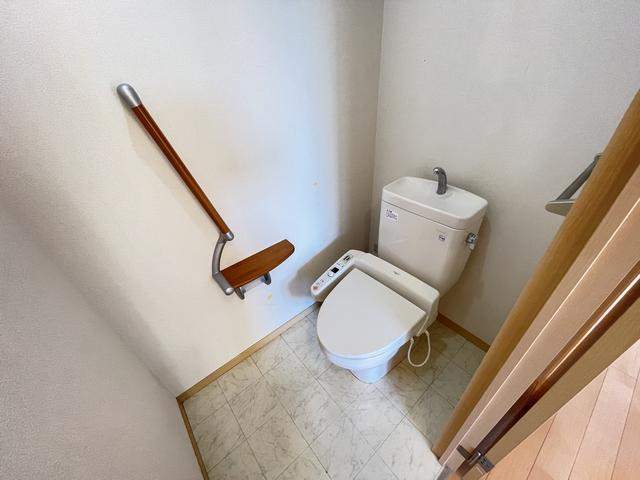 ����5