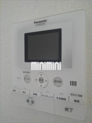 ����8