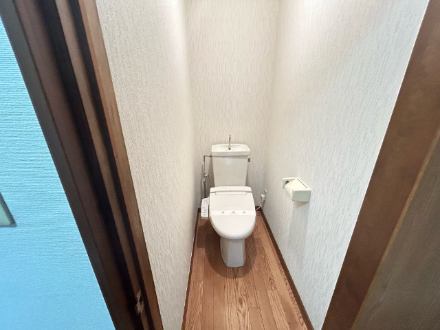 ����5