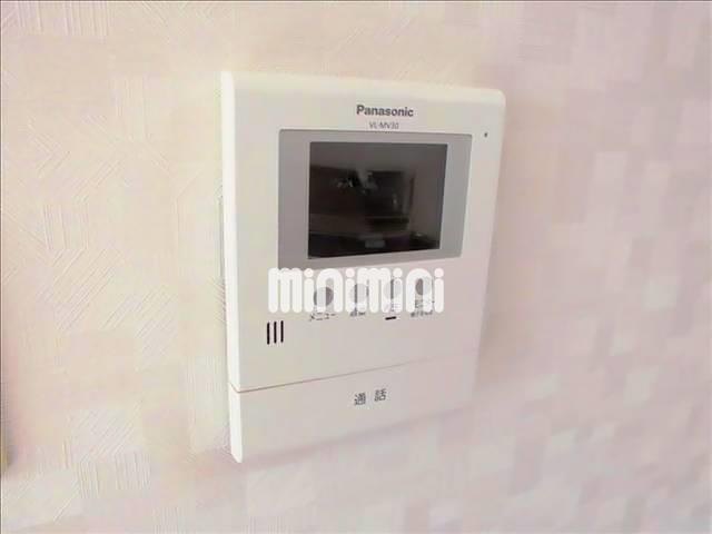 ����8