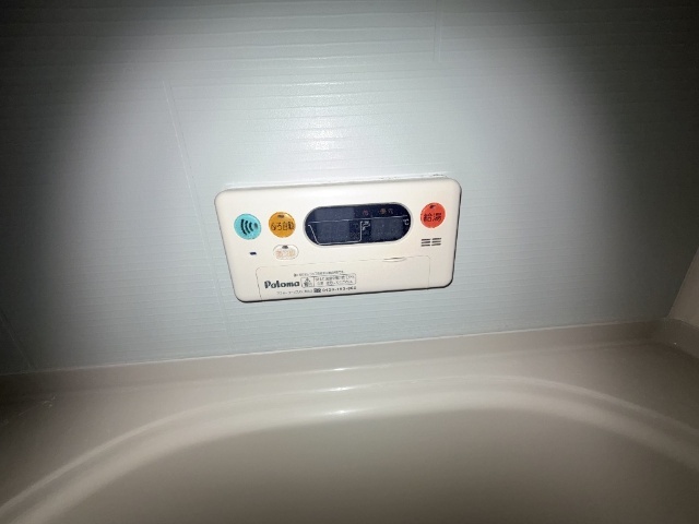 ����20