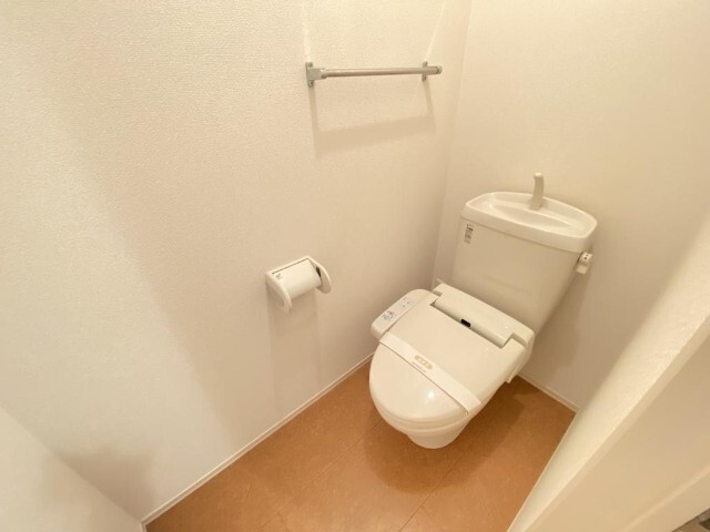 ����5
