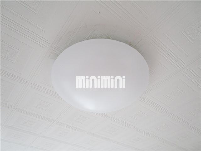 ����20