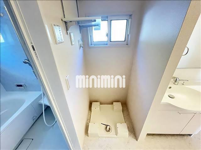 ����14