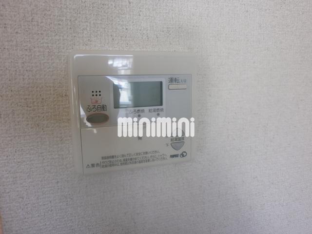 ����10