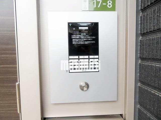 ����12