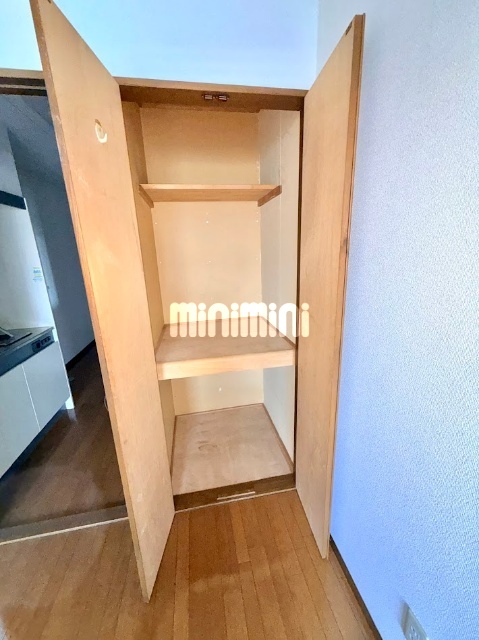 ����6