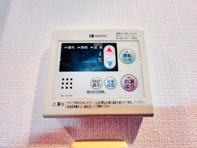 ����11