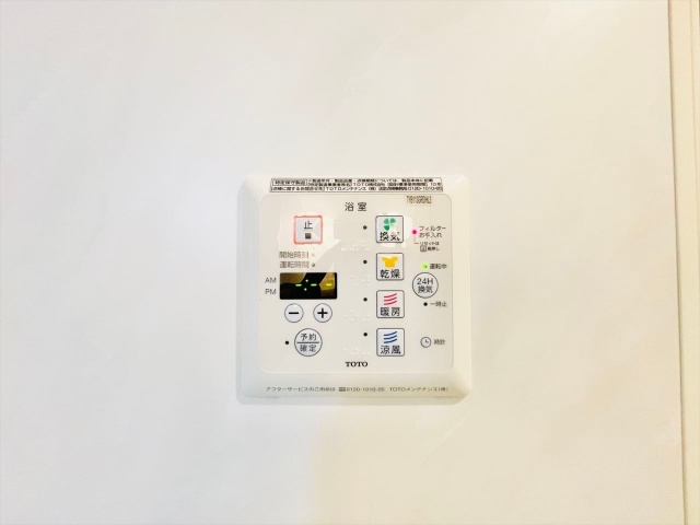 ����9