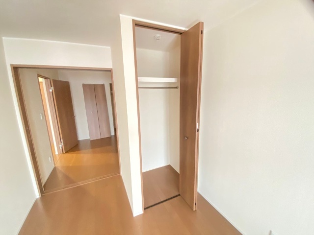 ����5