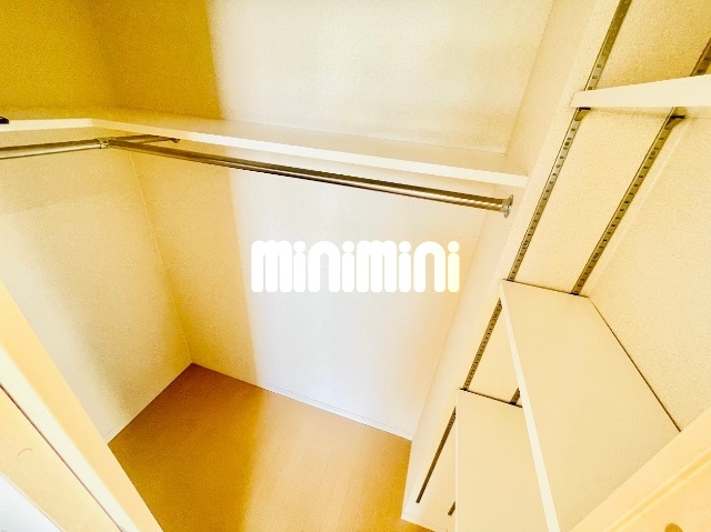 ����6