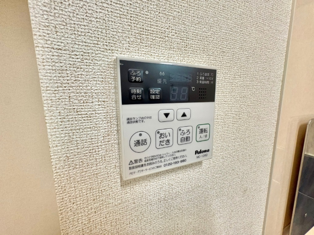 ����22