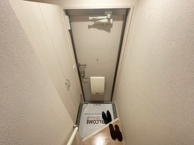 ����8