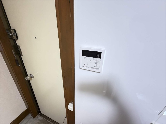 ����13