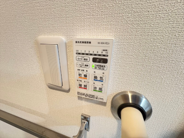����10