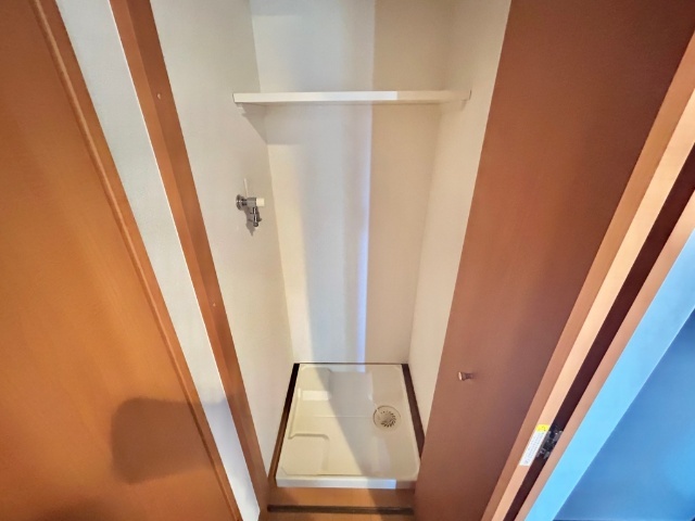 ����8