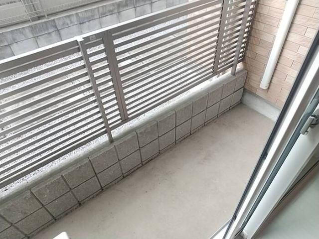 ����10