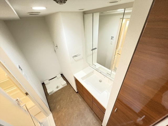 ����7