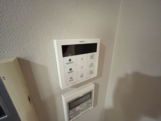 ����13