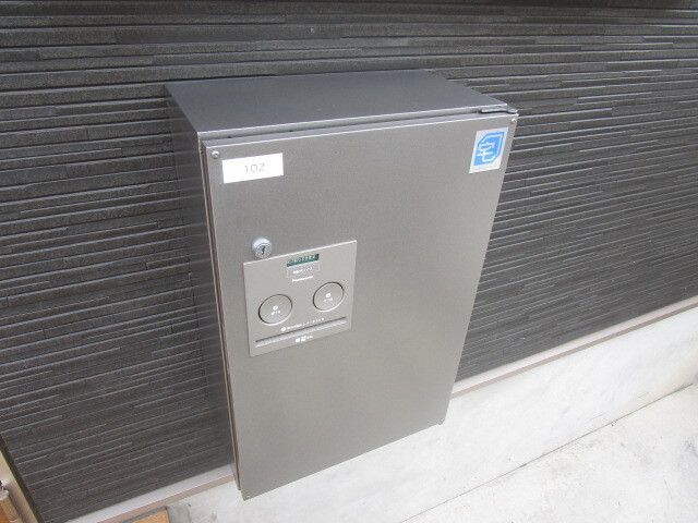 ����11