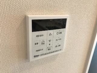 ����19