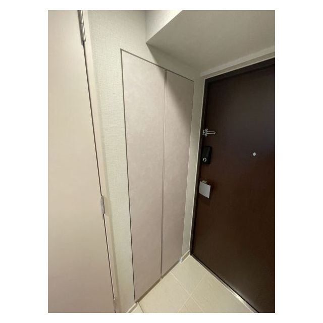 ����8