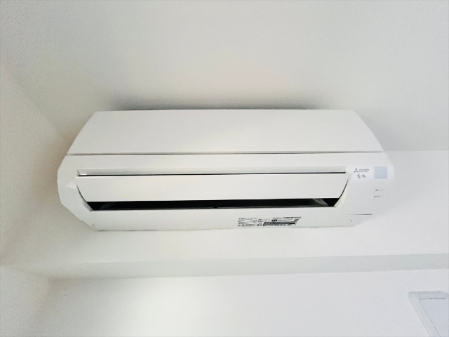 ����20