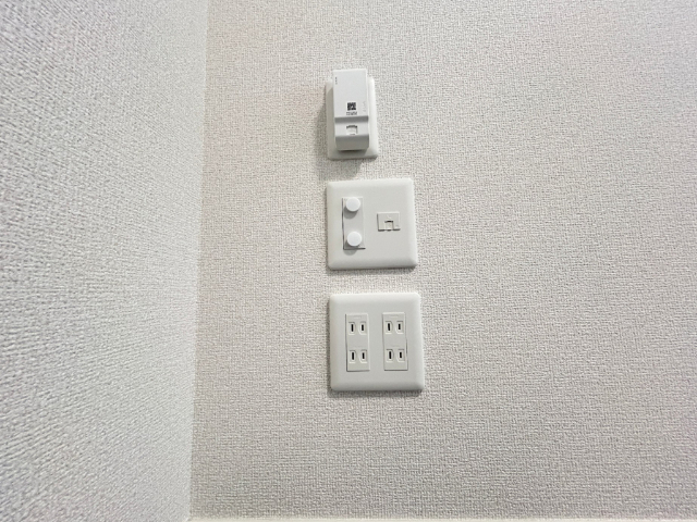 ����11