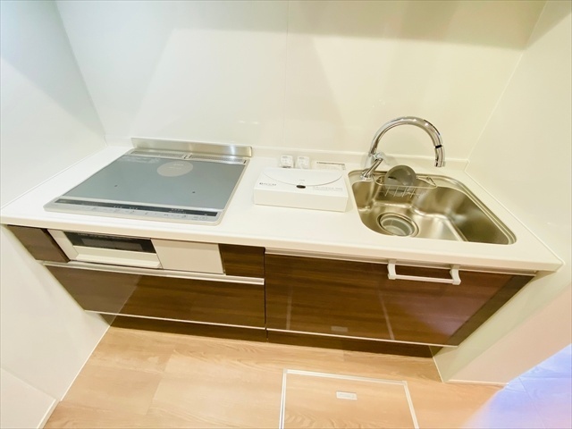 ����14