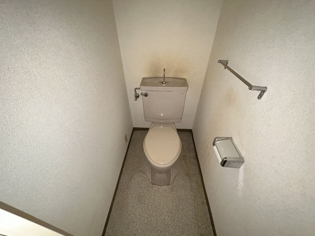 ����8