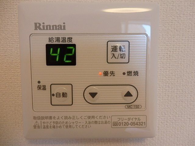����13