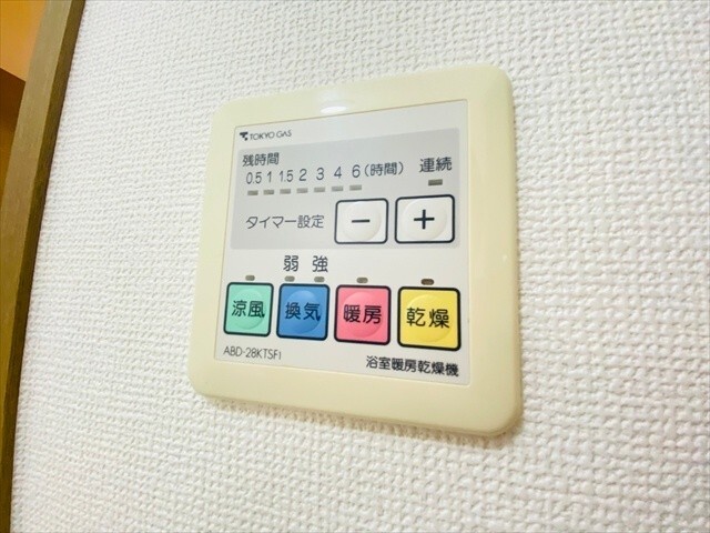 ����8