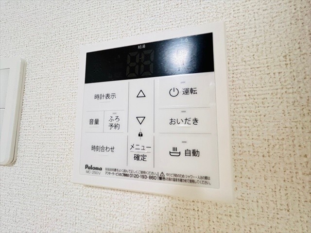 ����21