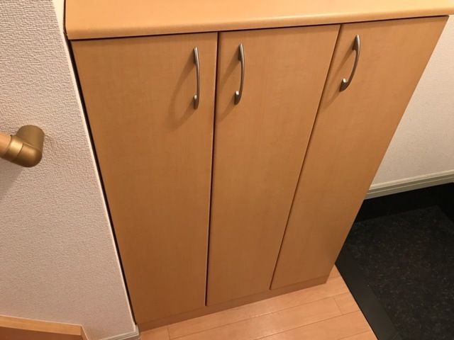 ����17