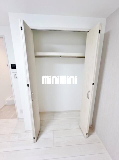 ����5