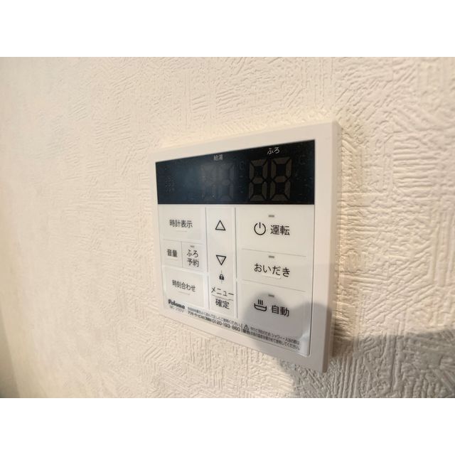 ����13