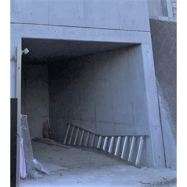 ����11