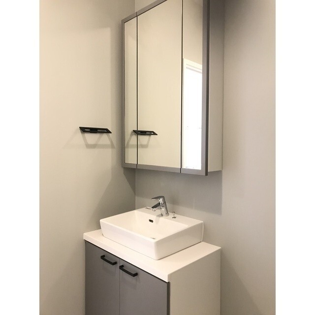 ����7