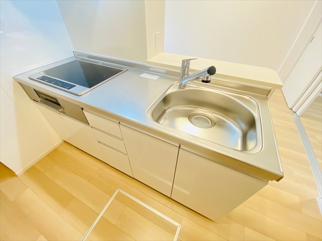 ����14