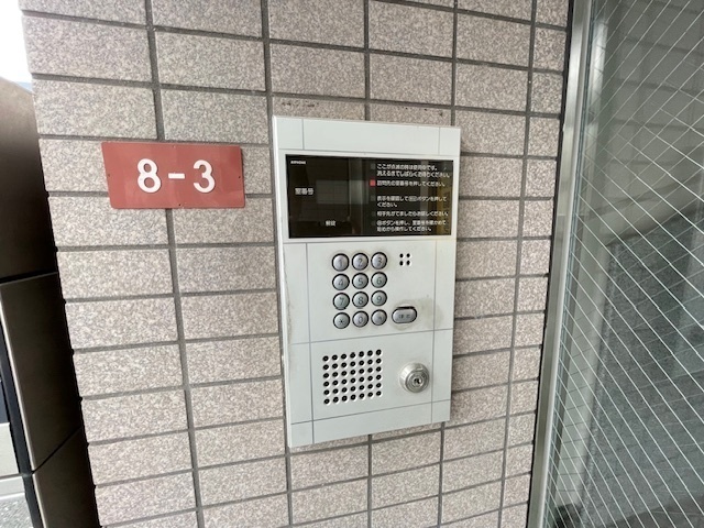 ����11