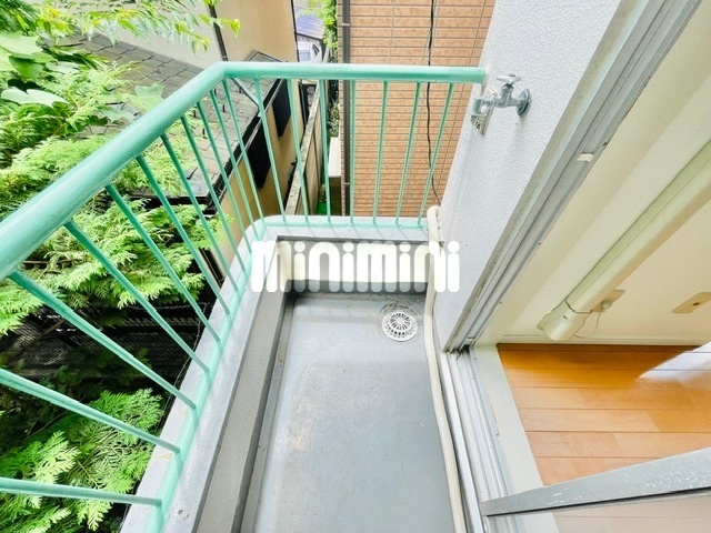 ����6