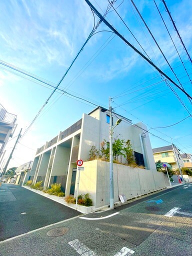 ���}�r����@��ԎR�w�i�k��7���j